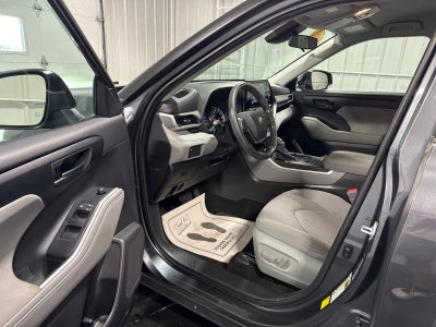 2020 Toyota Highlander L