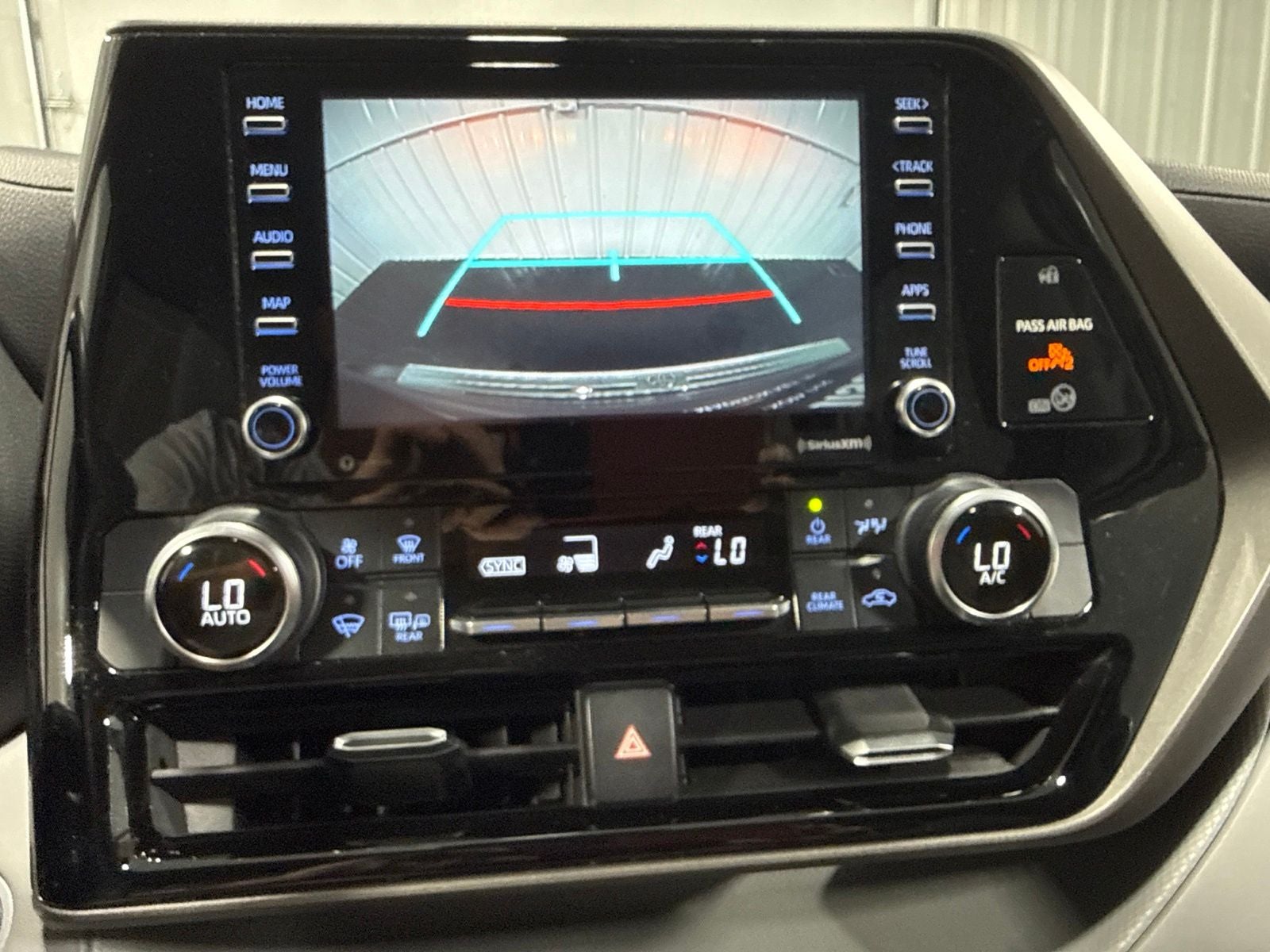 2020 Toyota Highlander L