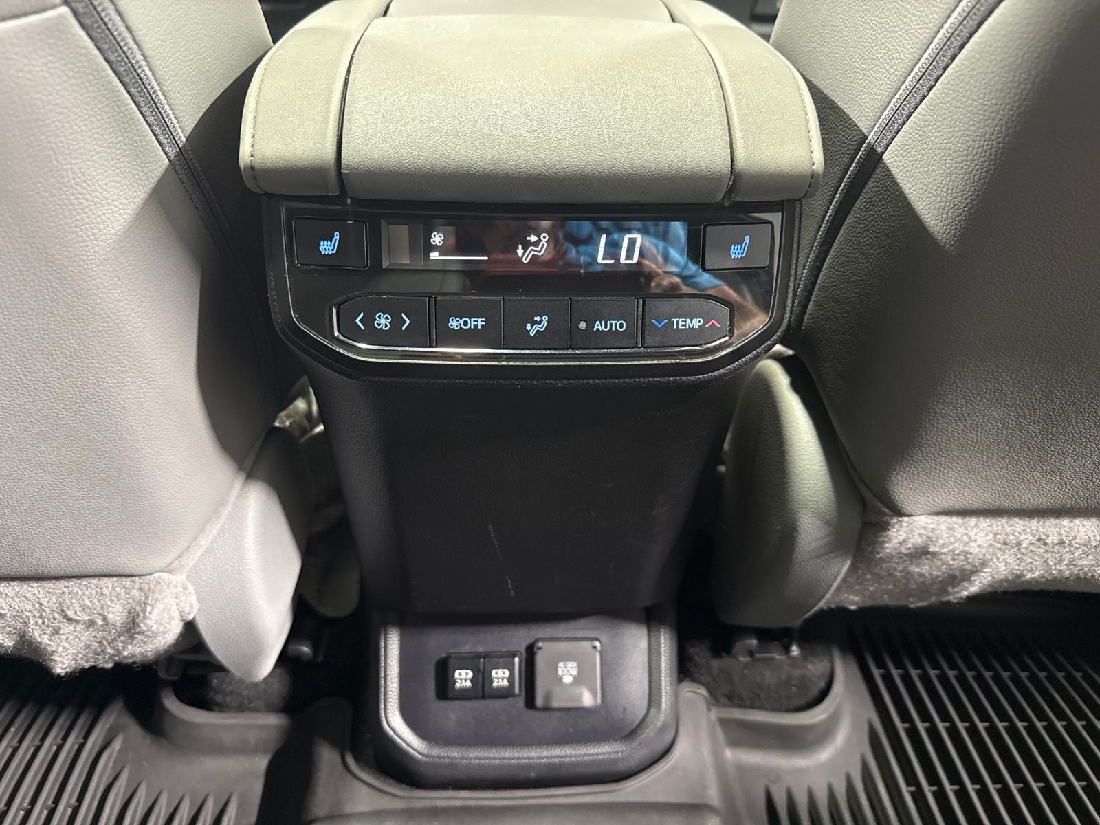 2020 Toyota Highlander Platinum