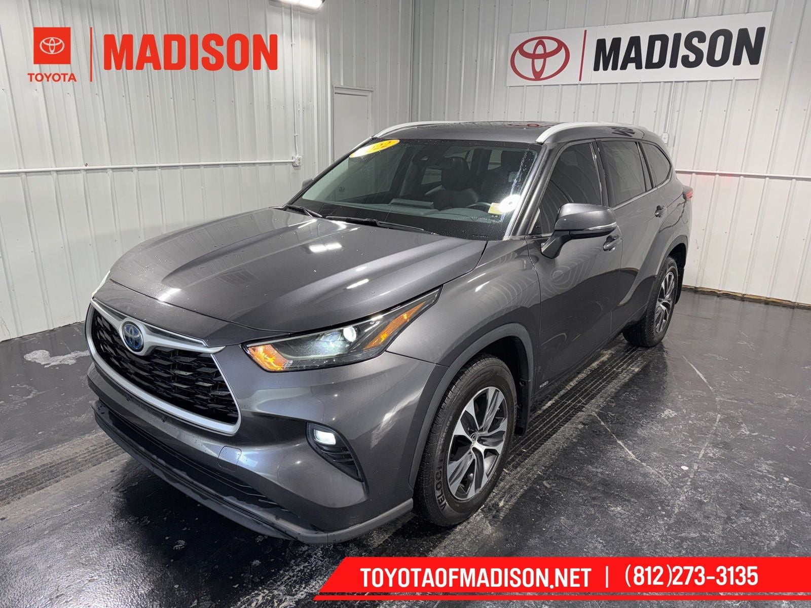 2022 Toyota Highlander Hybrid XLE