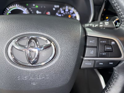 2022 Toyota Highlander Hybrid XLE