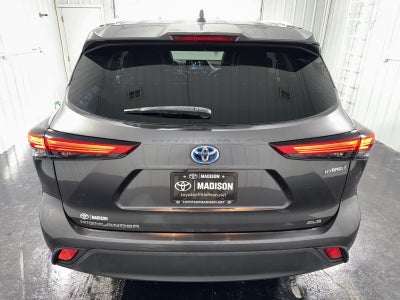 2022 Toyota Highlander Hybrid XLE