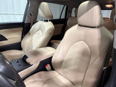 2024 Toyota Highlander Hybrid XLE