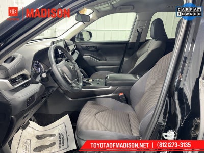 2023 Toyota Highlander LE