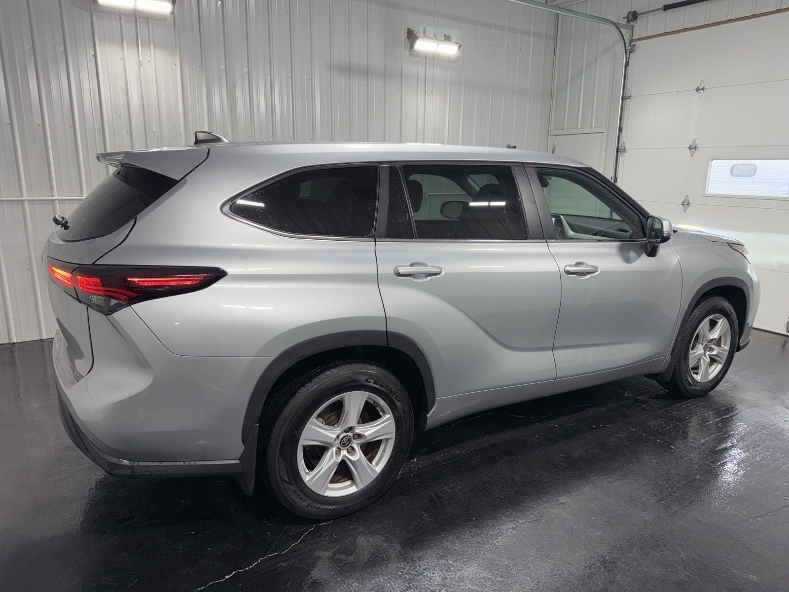 2024 Toyota Highlander LE