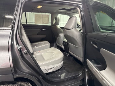 2025 Toyota Highlander XLE