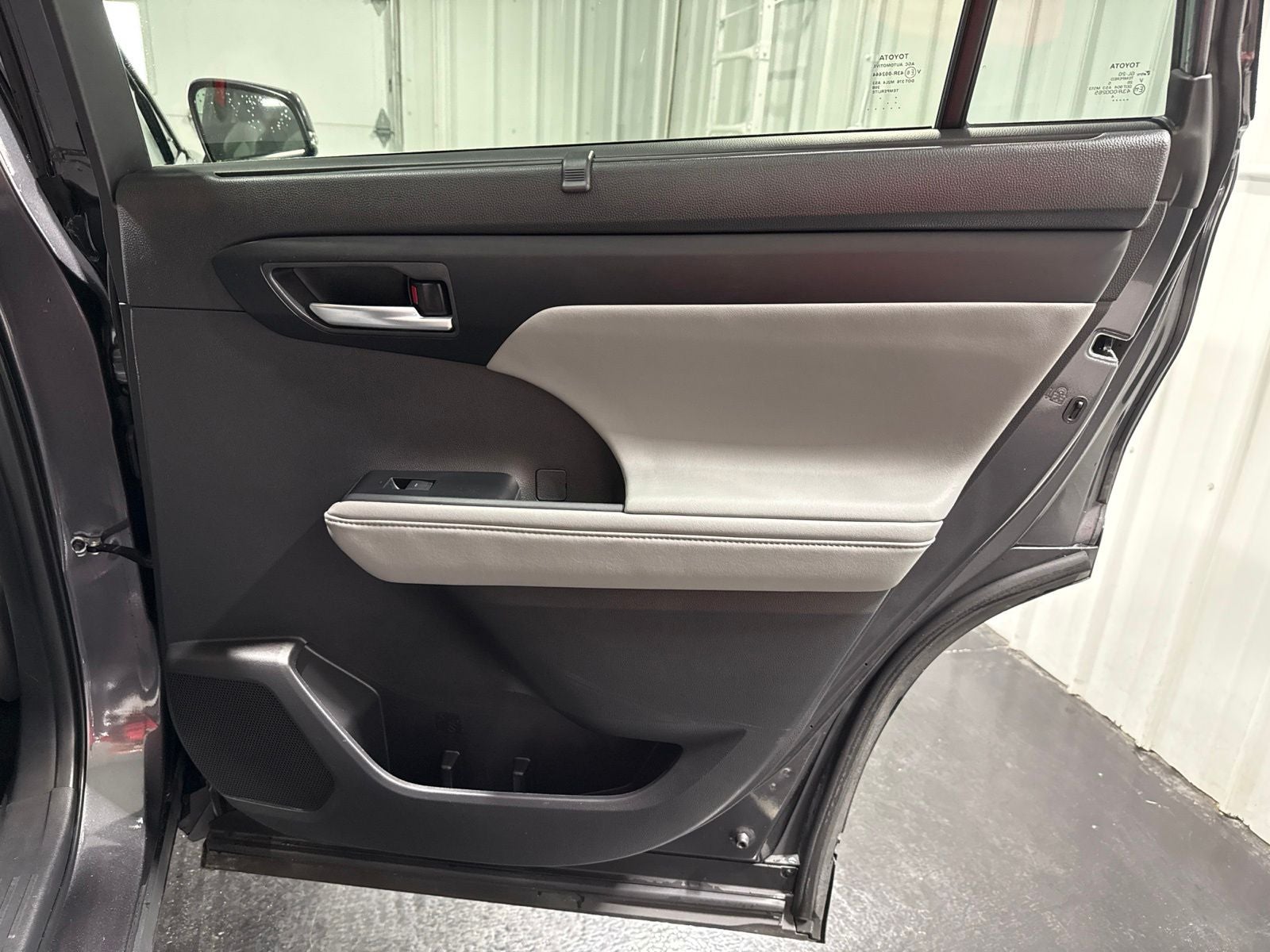 2025 Toyota Highlander XLE