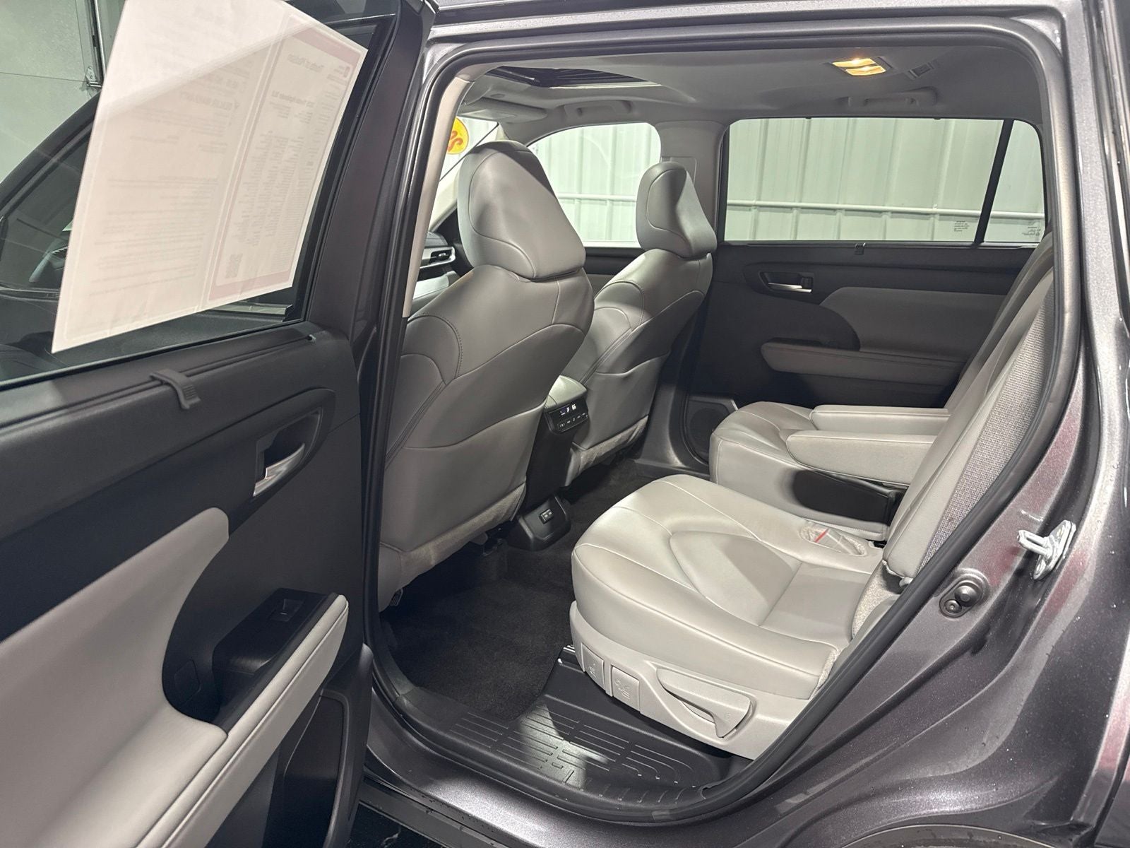 2025 Toyota Highlander XLE