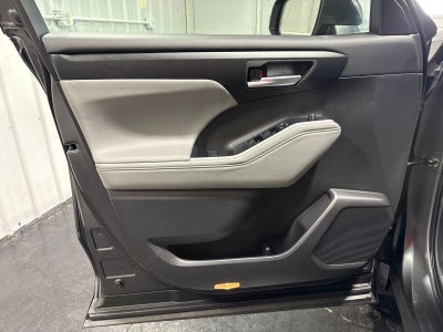 2025 Toyota Highlander XLE