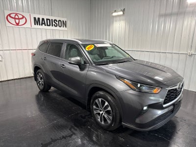2025 Toyota Highlander XLE