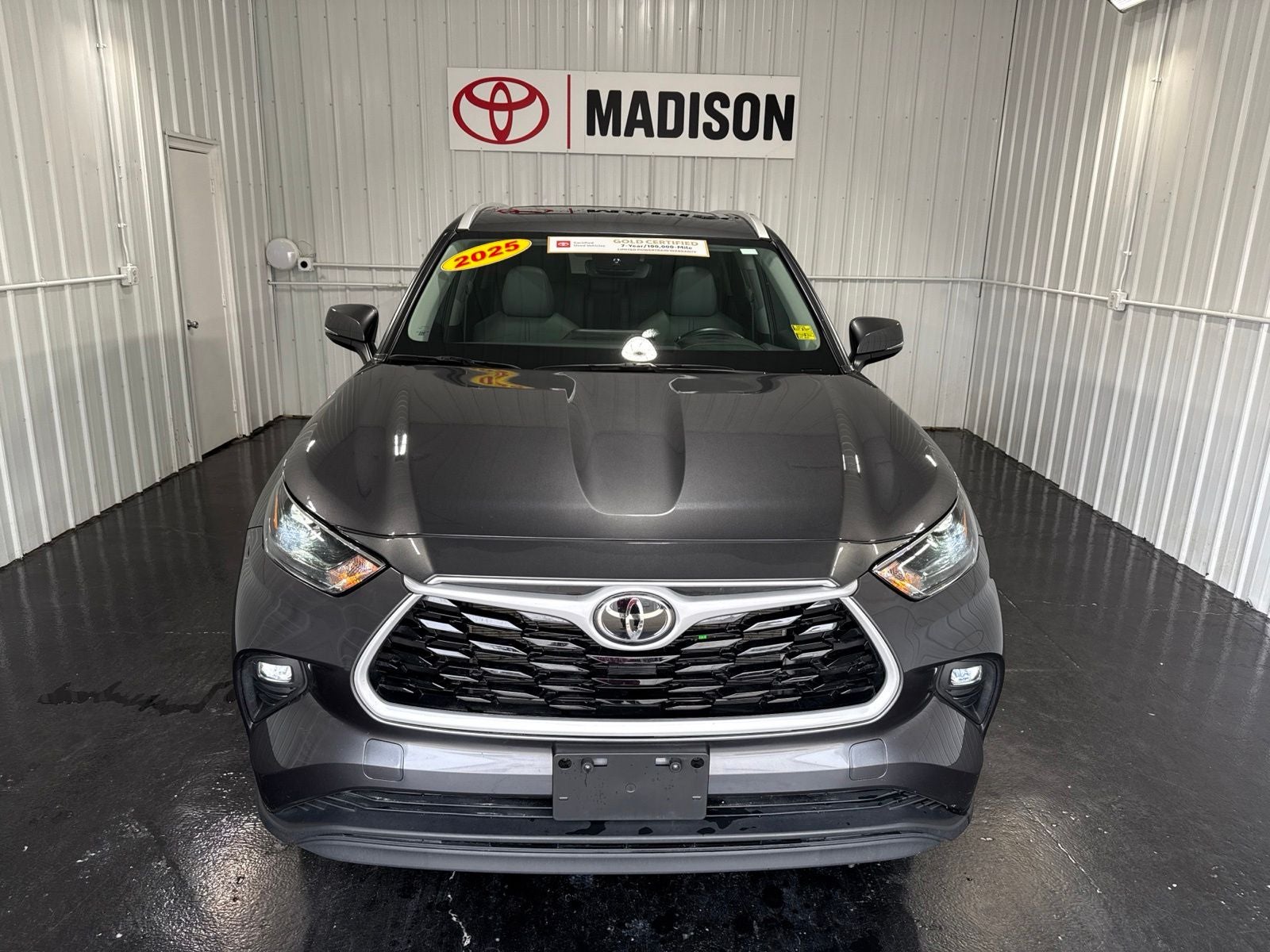 2025 Toyota Highlander XLE