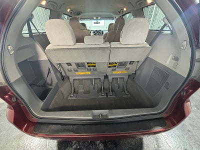 2013 Toyota Sienna LE