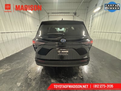 2024 Toyota Sienna LE 8 Passenger