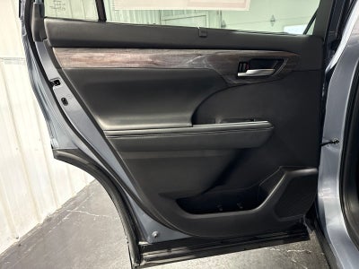 2021 Toyota Highlander Hybrid Limited