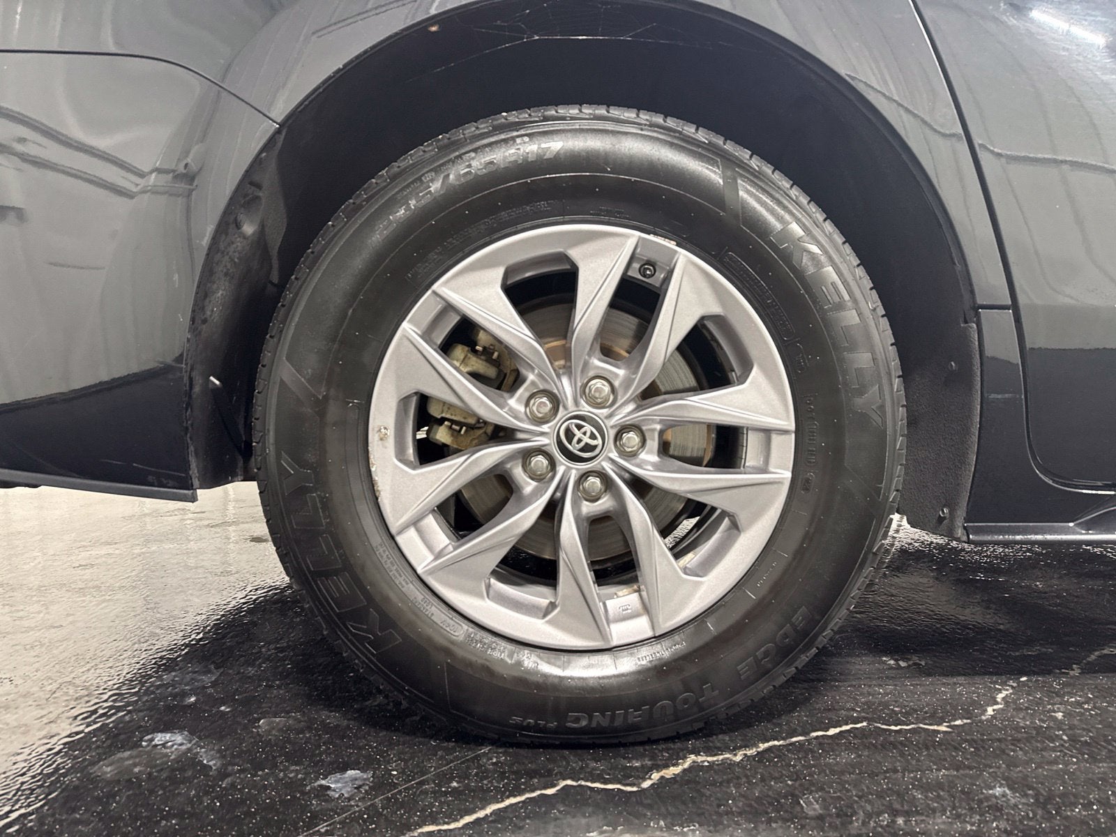2024 Toyota Sienna XLE 8 Passenger