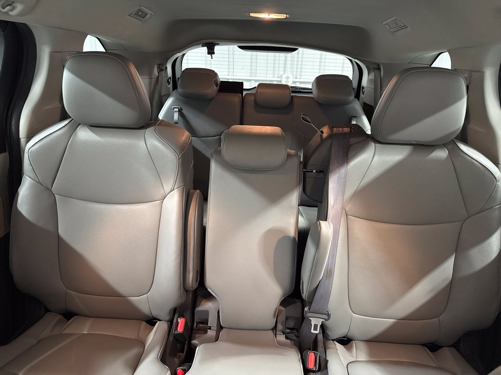2024 Toyota Sienna XLE 8 Passenger