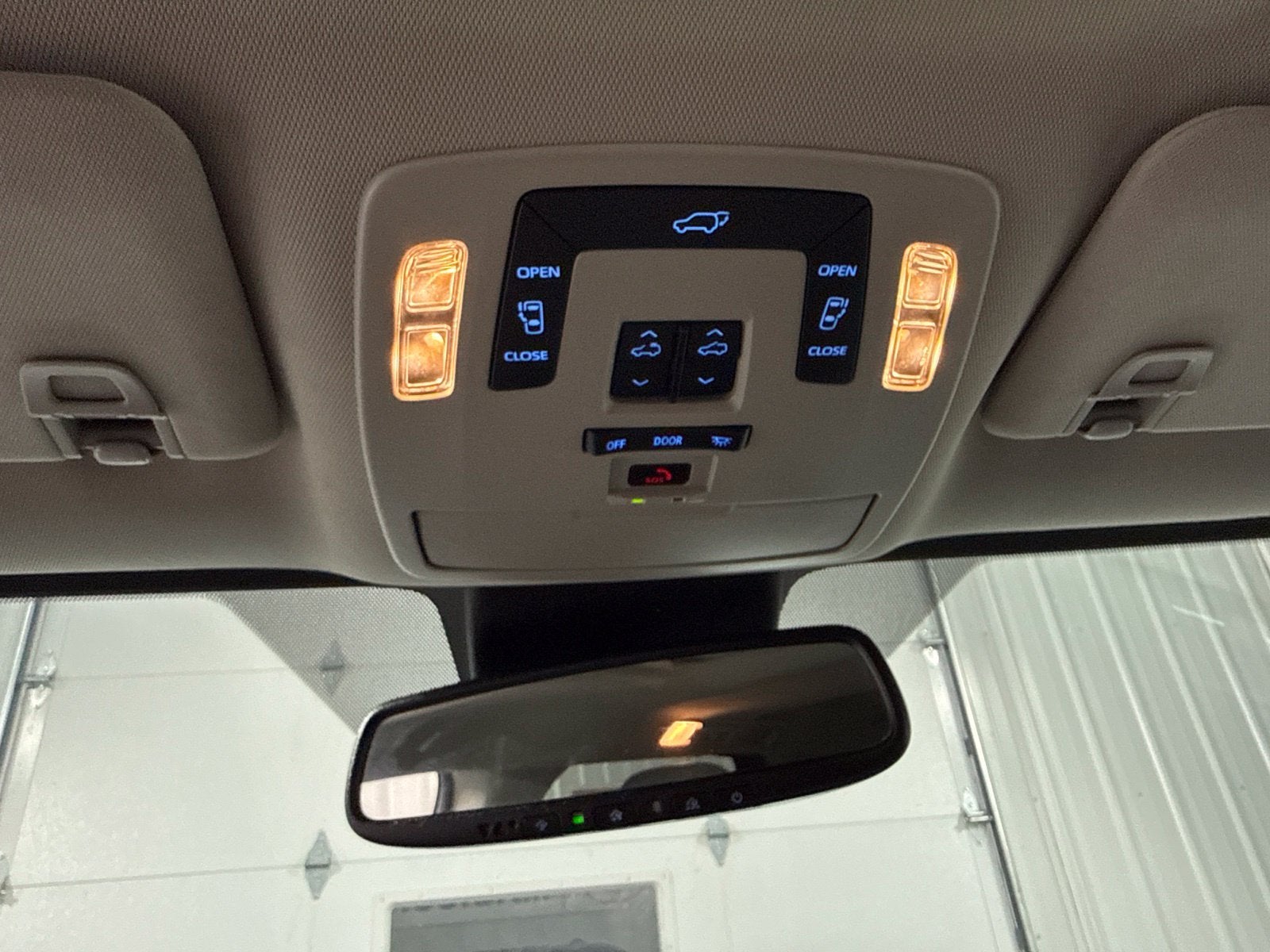 2024 Toyota Sienna XLE 8 Passenger