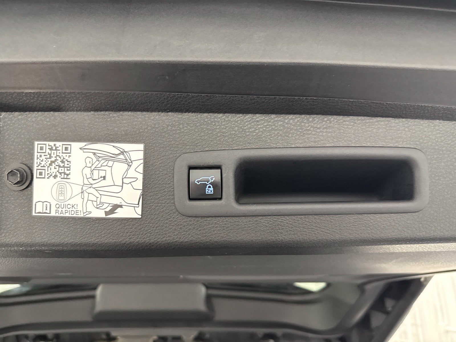 2024 Toyota Sienna XLE 8 Passenger