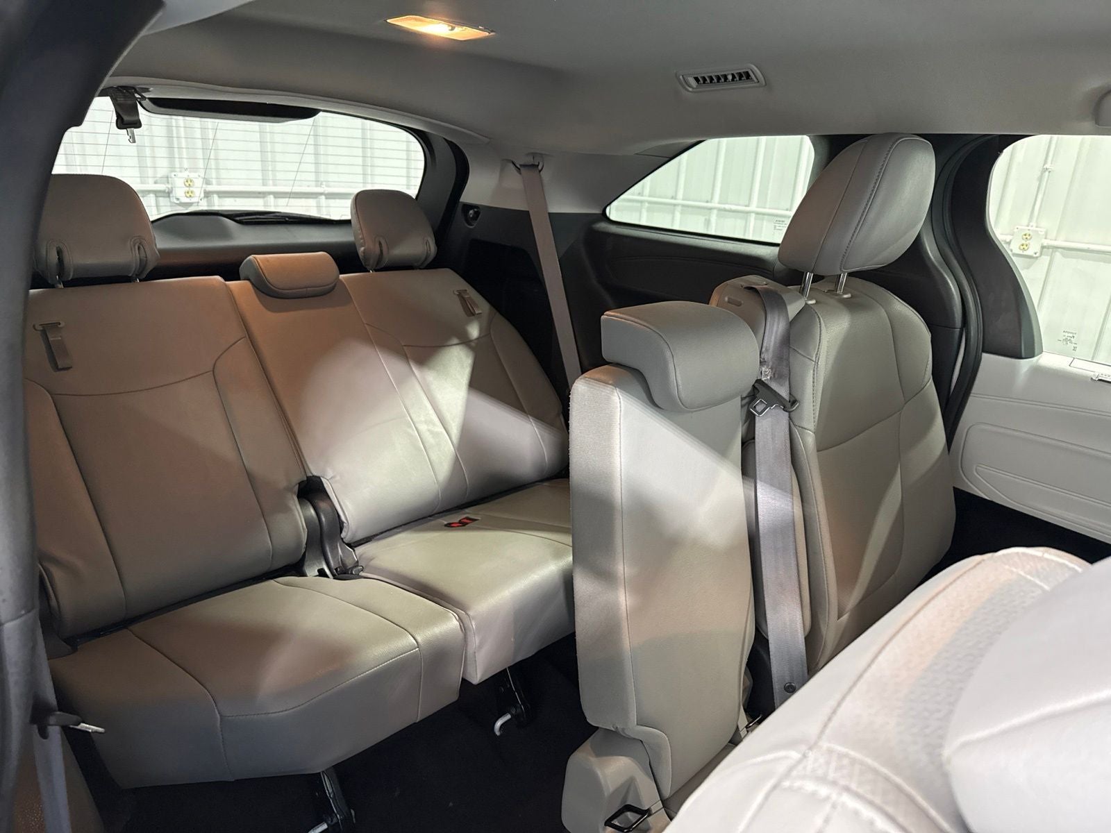 2025 Toyota Sienna XLE 8 Passenger