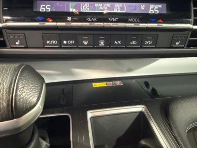 2025 Toyota Sienna XLE 8 Passenger