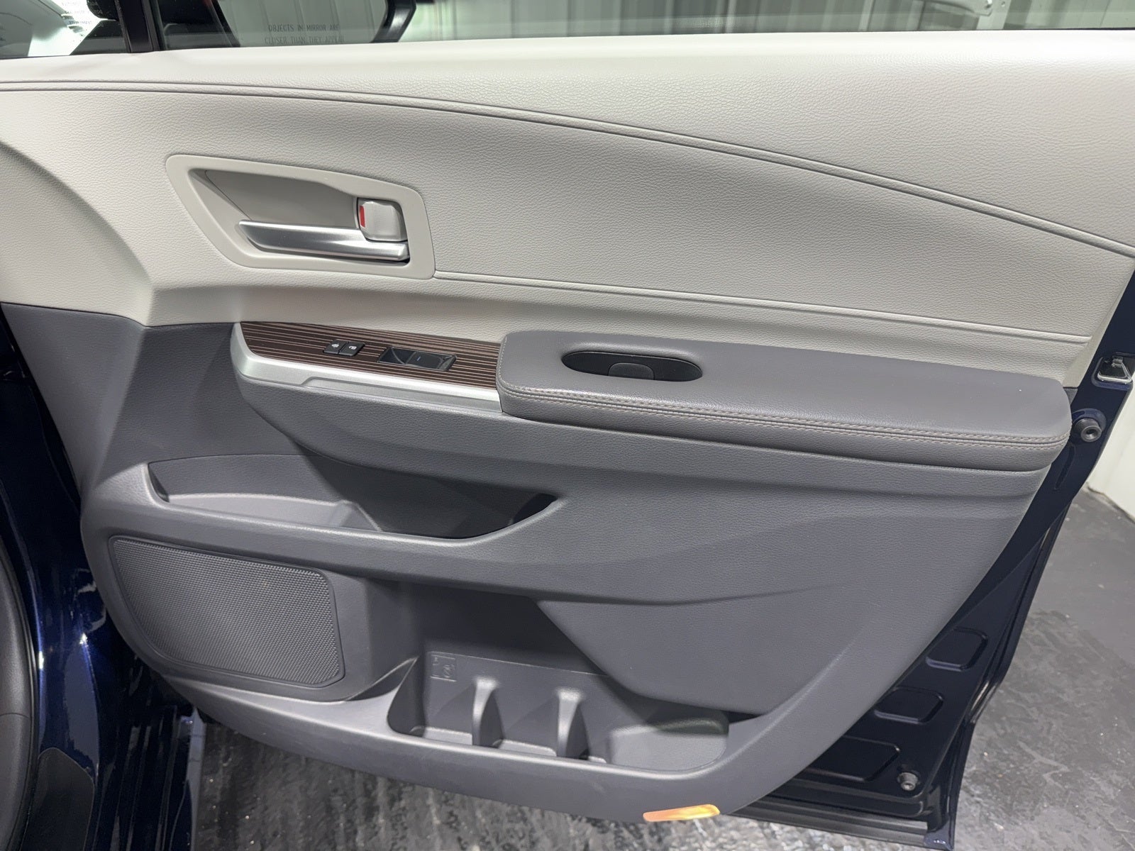 2023 Toyota Sienna XLE 7 Passenger