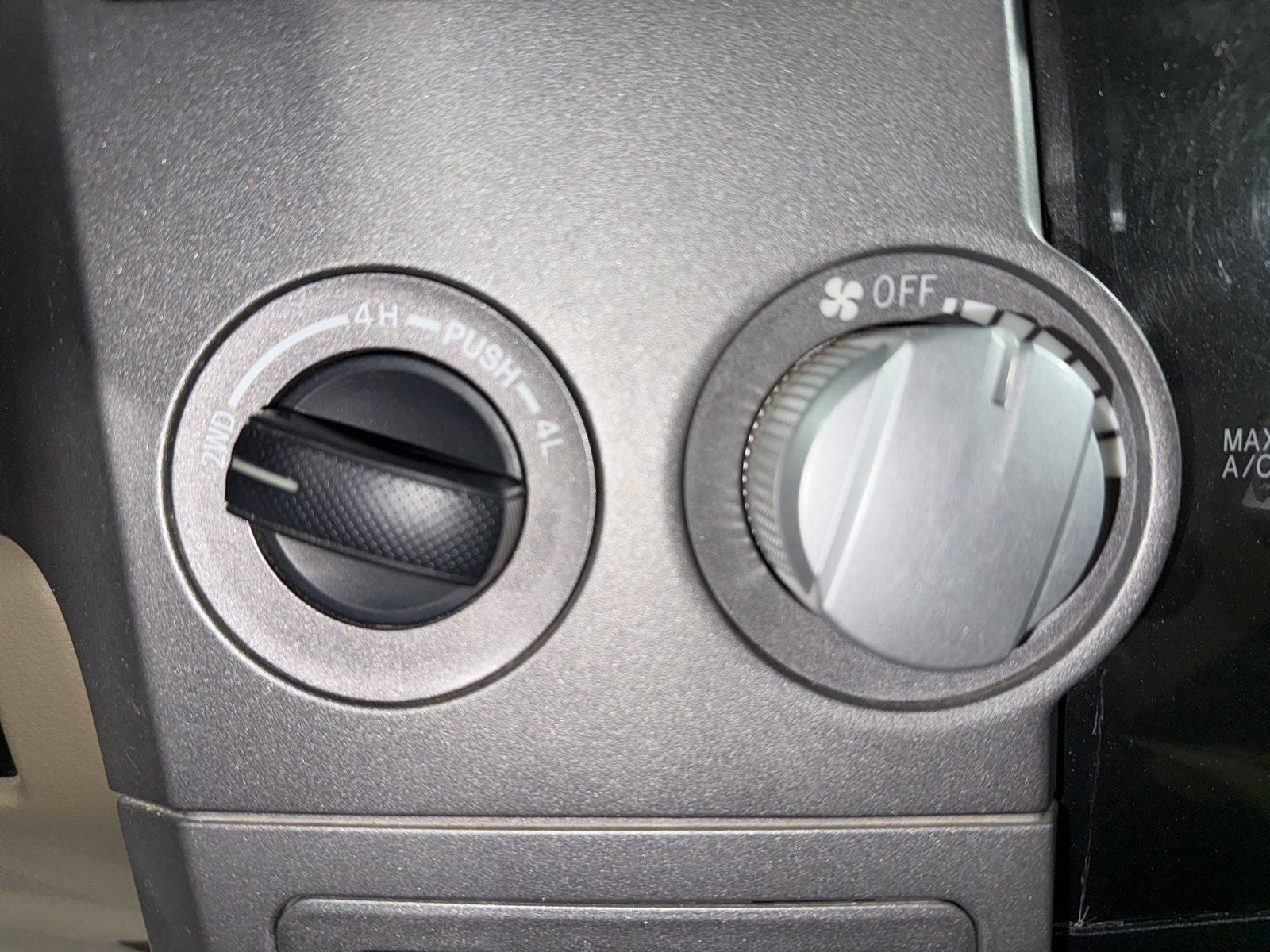 2013 Toyota Tundra Grade
