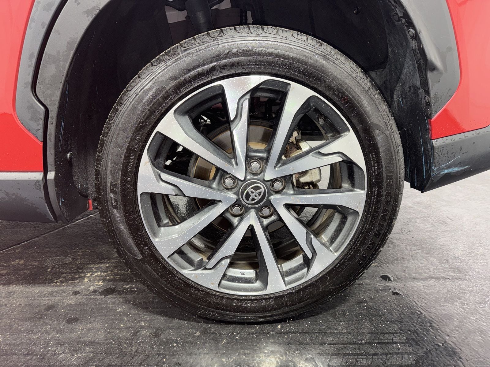 2024 Toyota Corolla Cross XLE