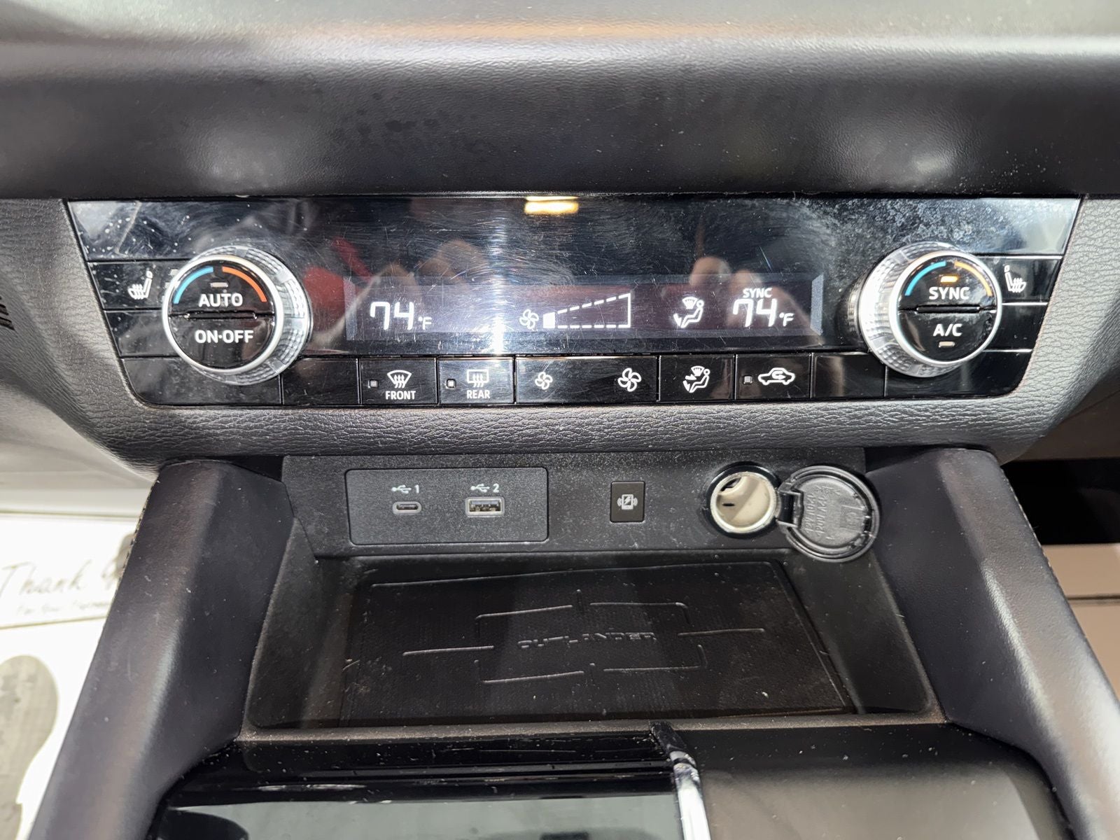 2024 Mitsubishi Outlander SE