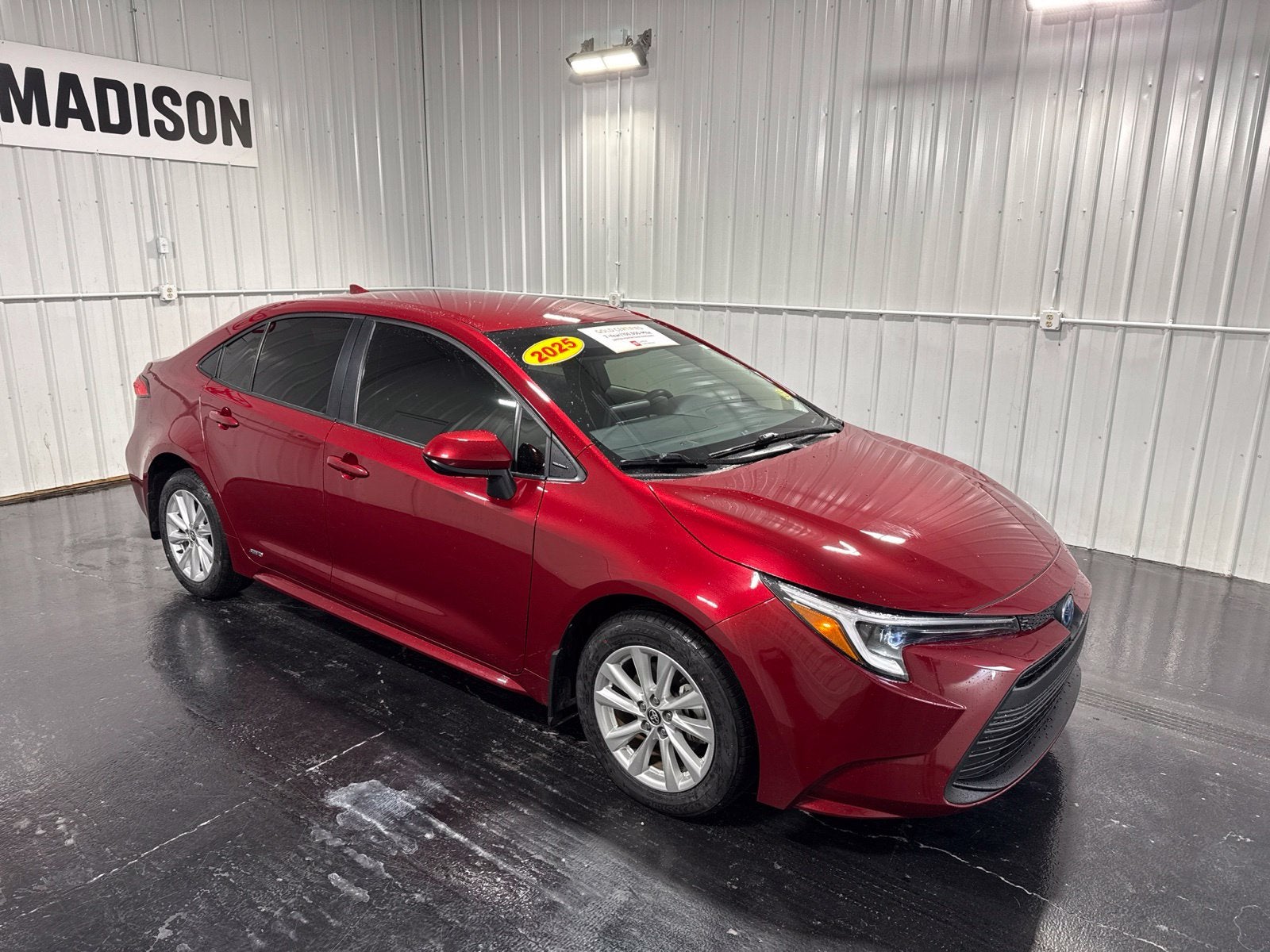 2025 Toyota Corolla Hybrid LE