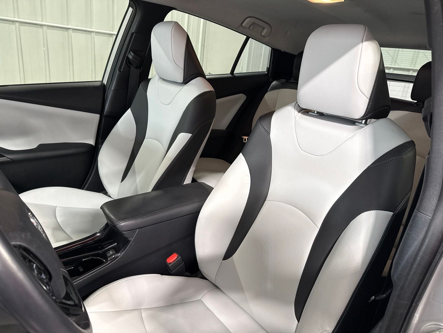 2022 Toyota Prius XLE AWD-e