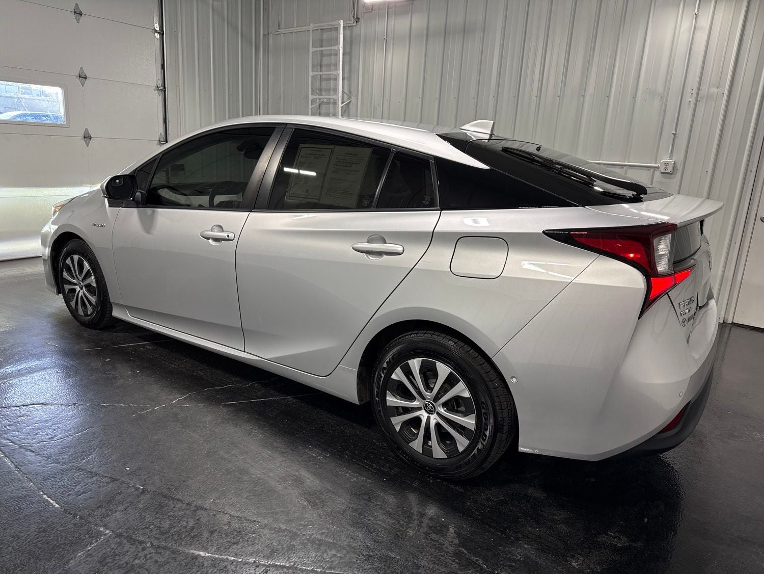 2022 Toyota Prius XLE AWD-e