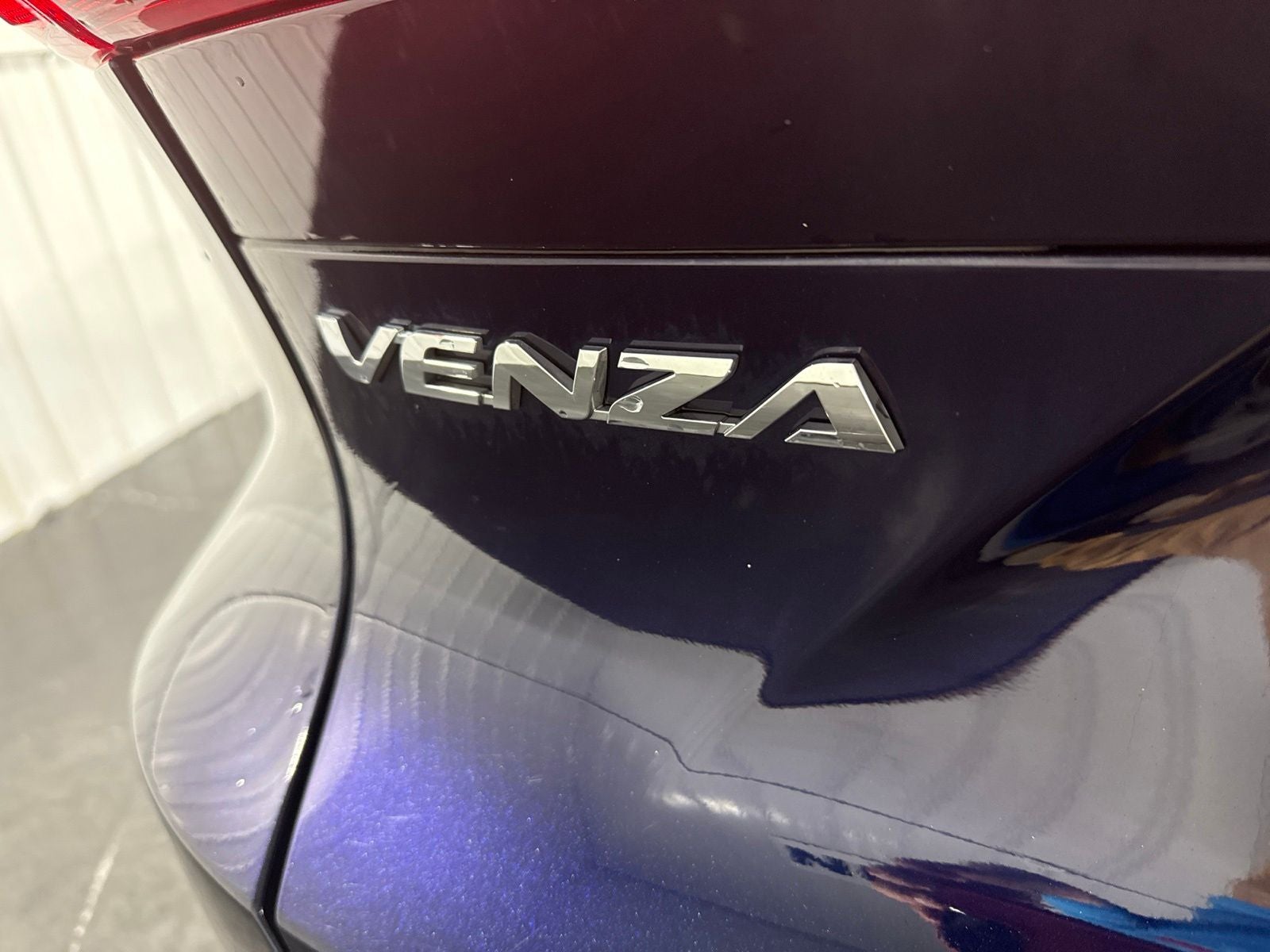 2023 Toyota Venza LE