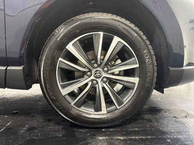 2023 Toyota Venza LE