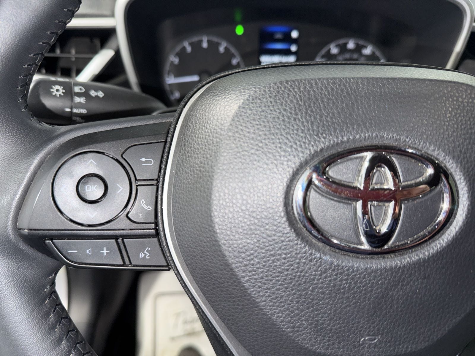 2024 Toyota Corolla Hatchback SE