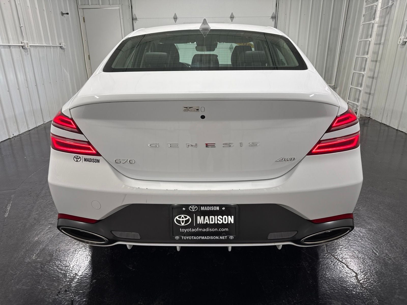 2025 Genesis G70 2.5T