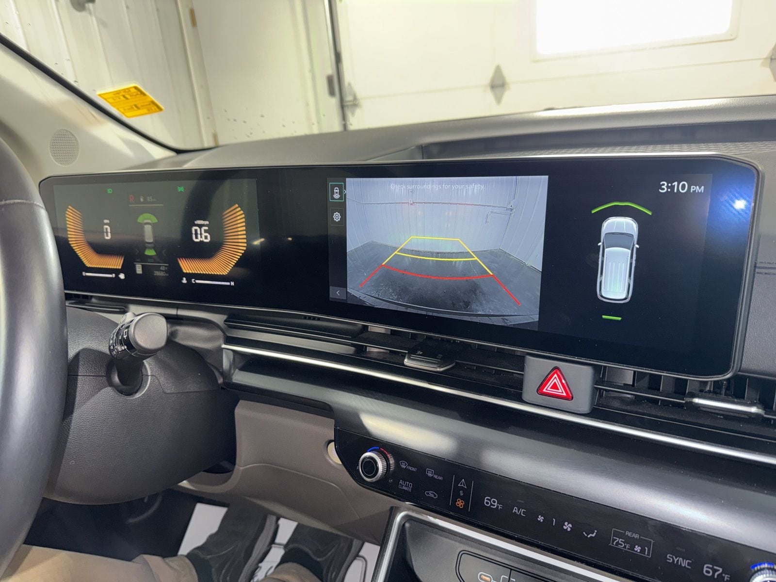 2025 Kia Carnival LXS