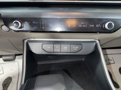 2025 Kia Carnival LXS