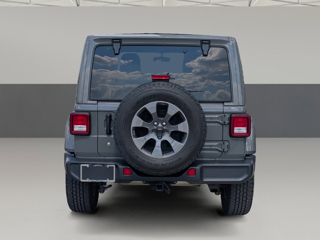 2020 Jeep Wrangler Unlimited Sahara w/Sky One-Touch Power Top
