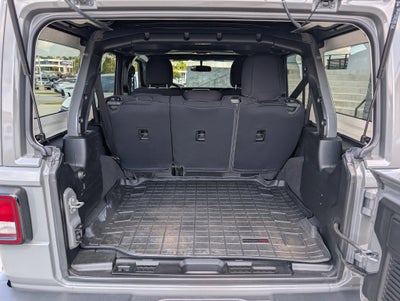 2020 Jeep Wrangler Unlimited Sahara w/Sky One-Touch Power Top