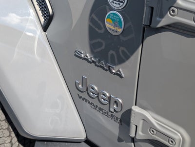 2020 Jeep Wrangler Unlimited Sahara w/Sky One-Touch Power Top