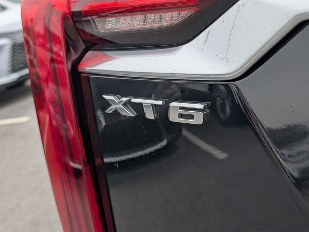 2023 Cadillac XT6 Premium Luxury