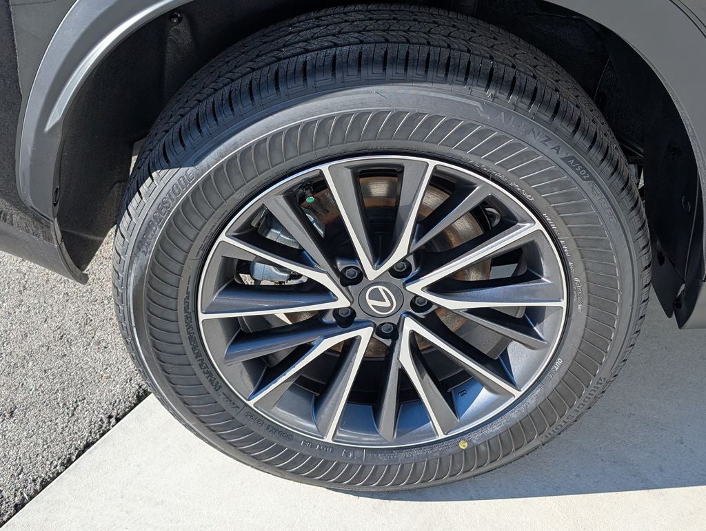 2026 Lexus NX 350h Premium