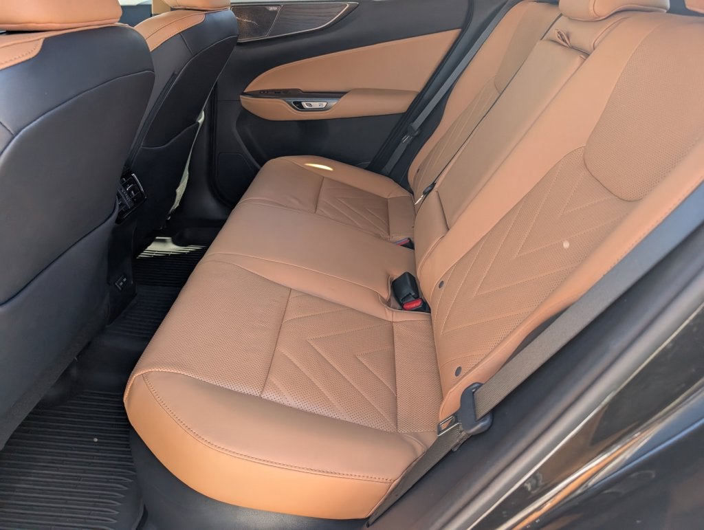 2023 Lexus NX 350h Luxury