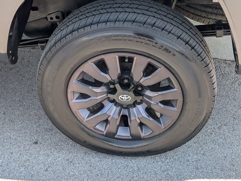 2022 Toyota Tacoma Limited V6