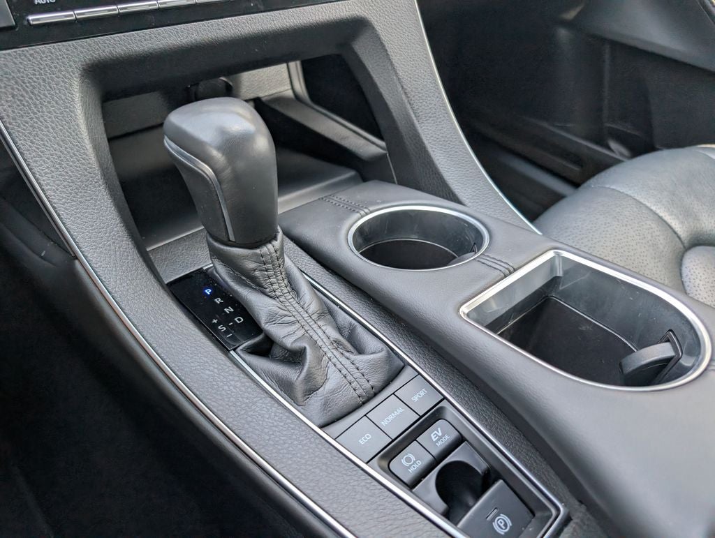 2021 Toyota Avalon Hybrid Limited