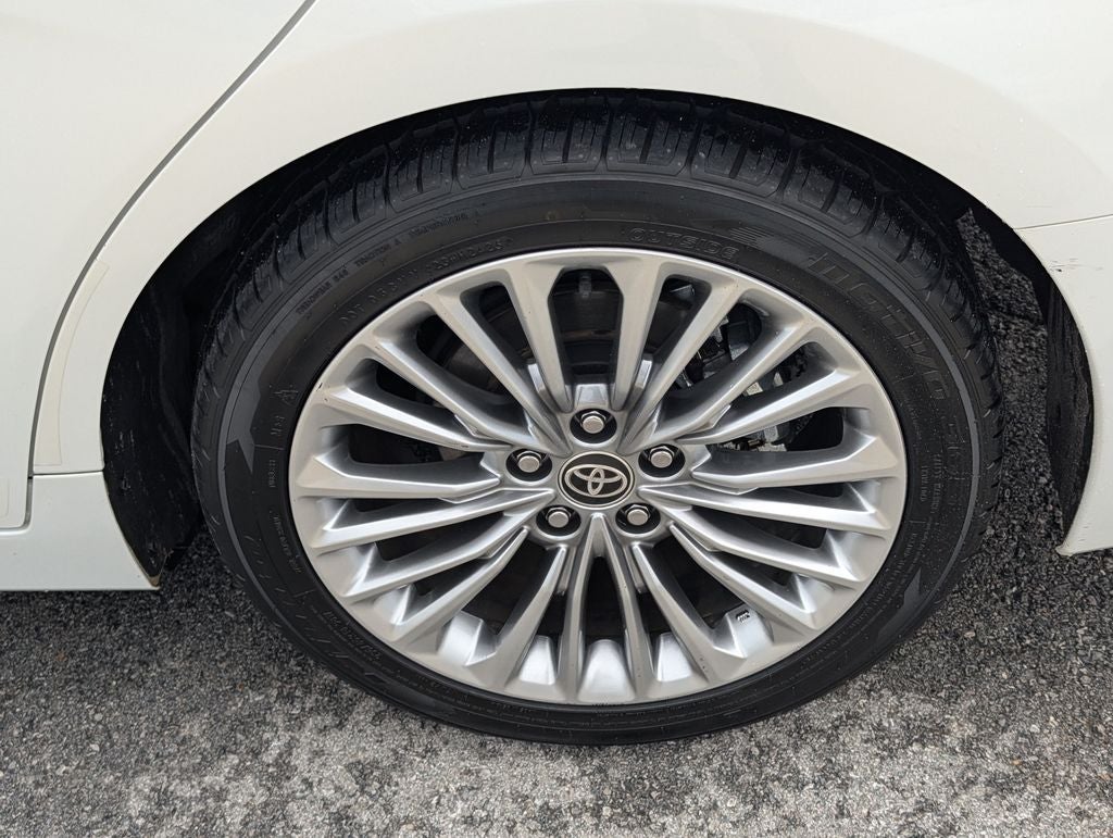 2021 Toyota Avalon Hybrid Limited