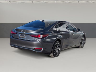 2023 Lexus ES 250