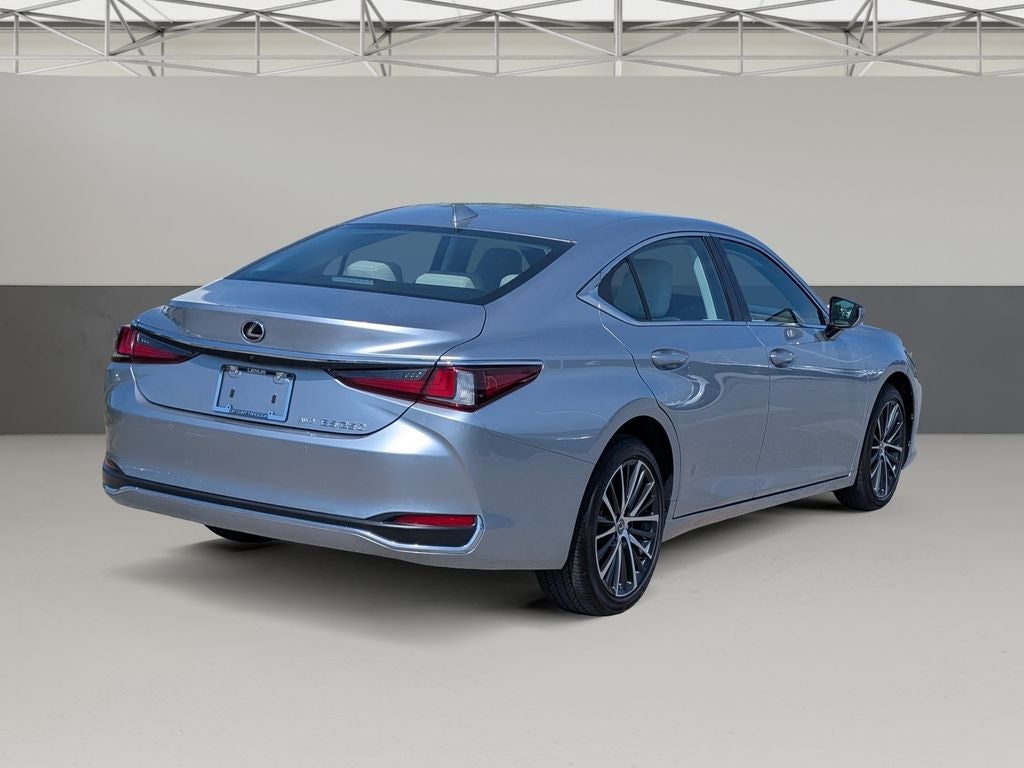 2024 Lexus ES 250