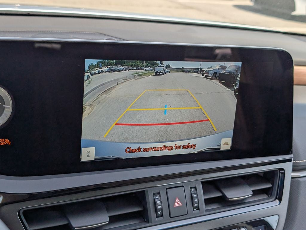 2024 Lexus ES 250