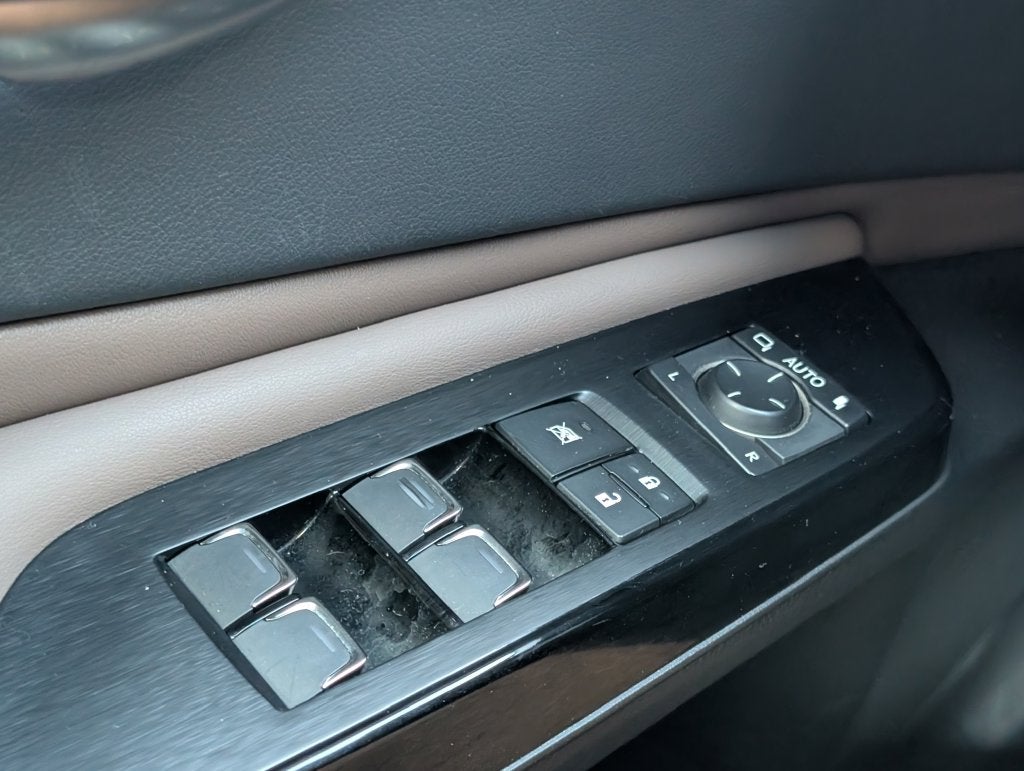 2023 Lexus ES 300h